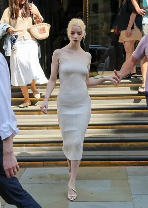 Anya Taylor-Joy leaked photo #92