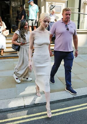 Anya Taylor-Joy leaked photo #94