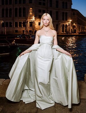 Anya Taylor-Joy leaked photo #97