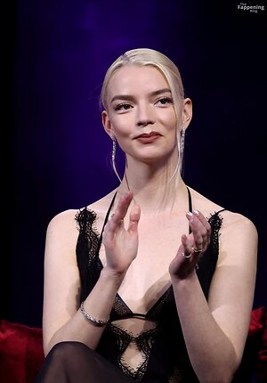 Anya Taylor-Joy leaked photo #225