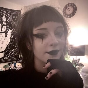 Apricot leaked photo #2