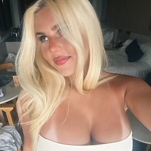 Arabella V Nude Leaked Photo #15