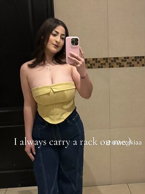Archive's Nude Leaked Photo #81