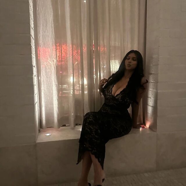 Ari leaked photos