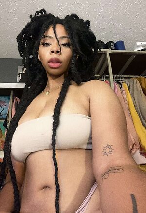 Ariaartizte leaked photo #4