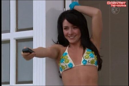 Ariadne Diaz leaked photo #7