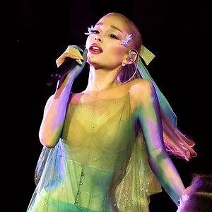 Ariana Grande leaked photo #43