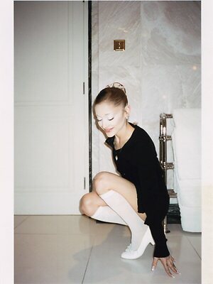 Ariana Grande leaked photo #50