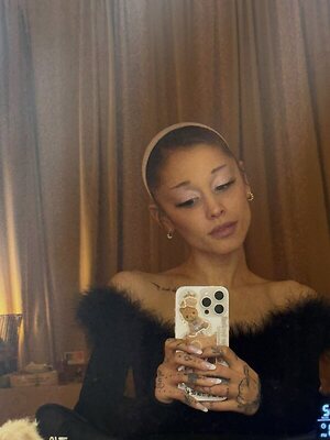 Ariana Grande leaked photo #53