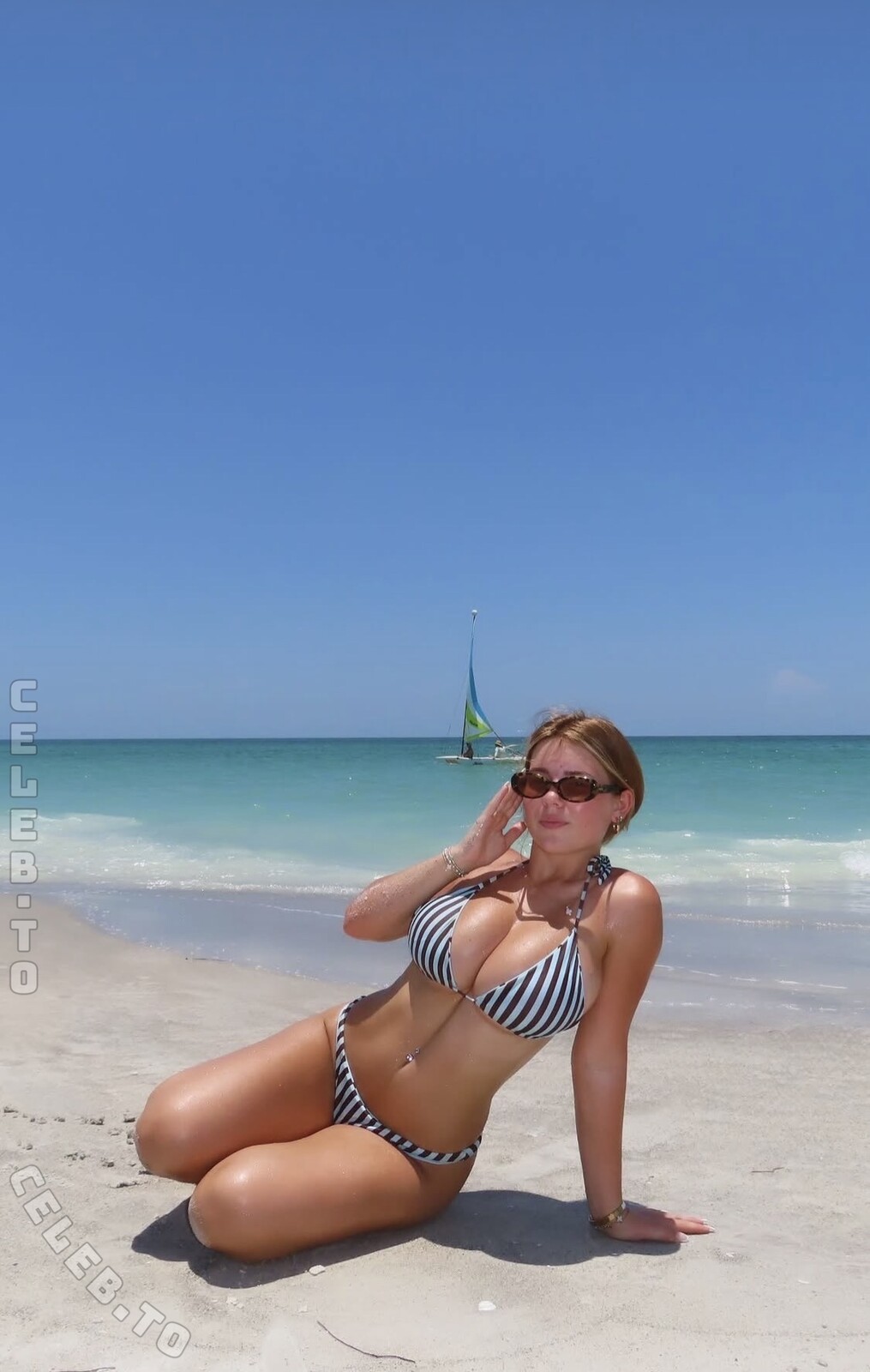 Ariana White photo