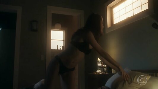 Arianne Botelho leaked photo #7