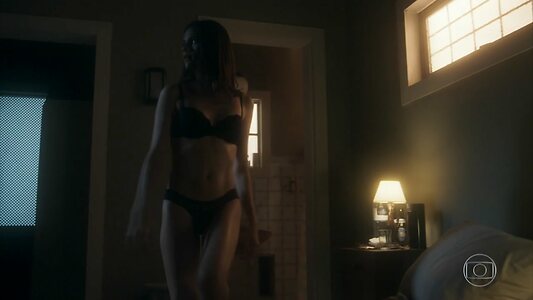 Arianne Botelho leaked photo #8