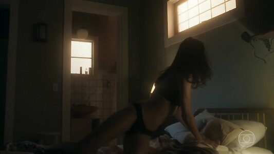 Arianne Botelho leaked photo #10
