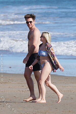 Ariel Winter Nude Leaked Photo #32