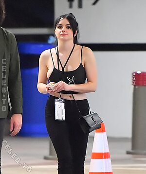 Ariel Winter photo