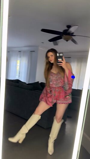Ariel Winter leaked photo #216