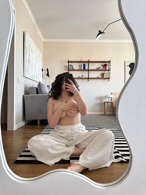 Ariella_Sol leaked photo #14