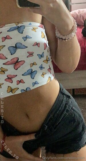 ariellesutton Nude Leaked Photo #11
