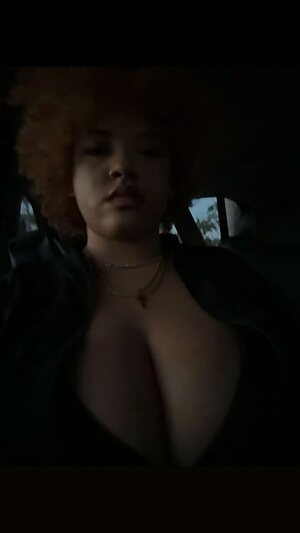 ariii2raww Nude Leaked Photo #2