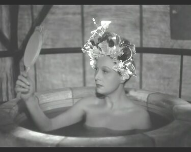 Arletty leaked photo #5