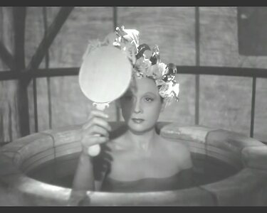 Arletty leaked photo #8