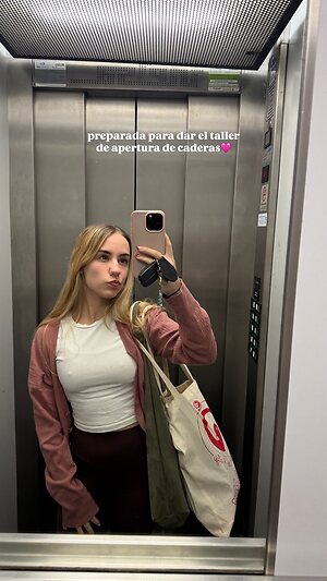 Aroa asmr