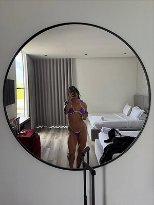 ashhentrekin leaked photo #12