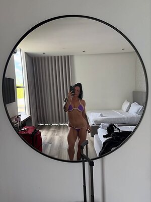 ashhentrekin leaked photo #13