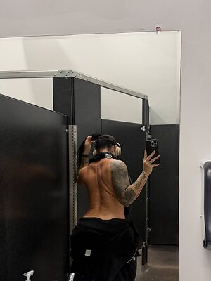 ashhentrekin leaked photo #67