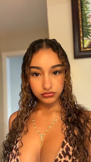 Ashlee Almonte leaked photo #18