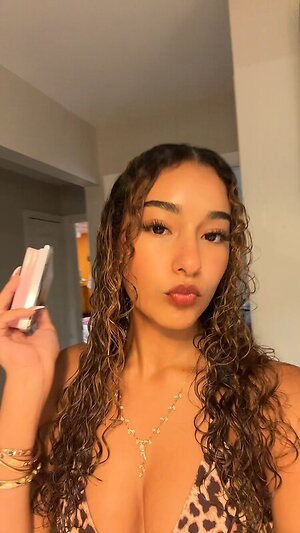 Ashlee Almonte leaked photo #19