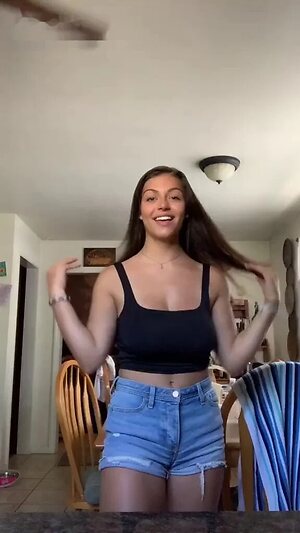 Ashleigh M leaked photo #8