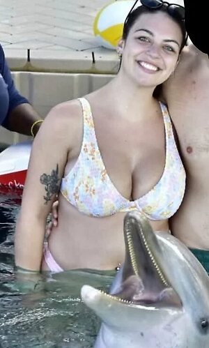 Ashleigh M