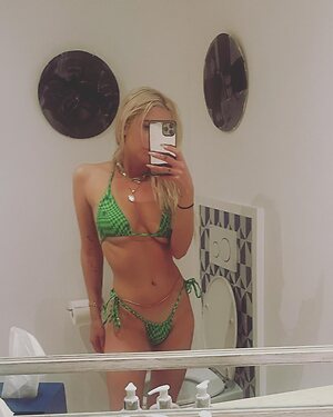 Ashley Benson Hot leaked photo #8
