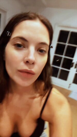 Ashley Benson Hot
