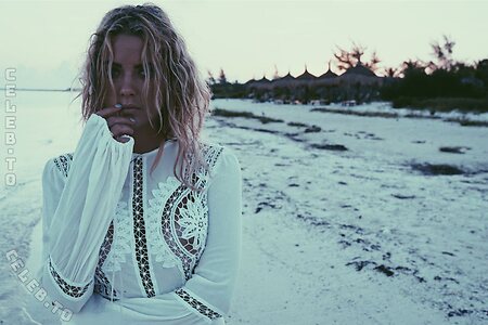 Ashley Benson photo
