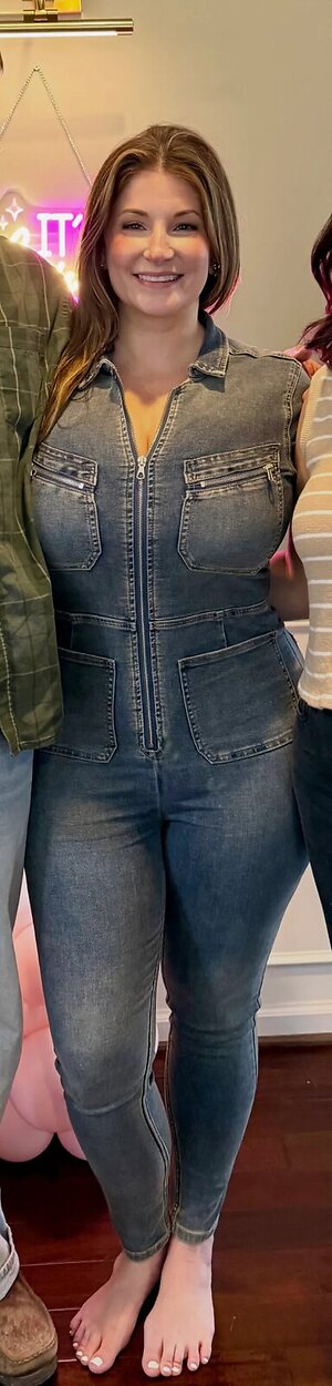 Ashley Bridges leaked photo #8