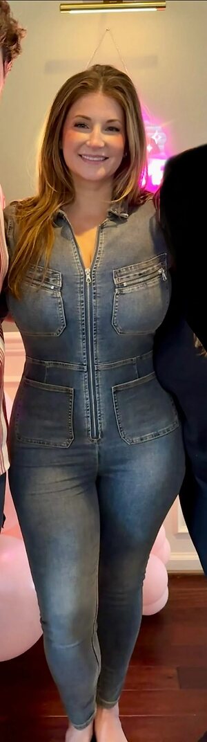 Ashley Bridges leaked photo #10