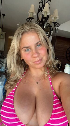 Ashley C Nude Leaked Photo #10
