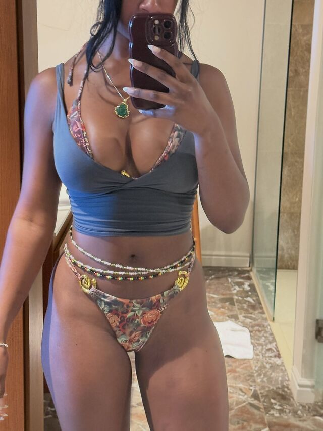 Ashley Cunningham leaked photos