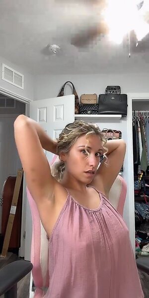 Ashley Del Valle leaked photo #4