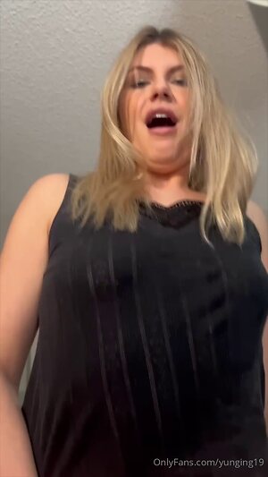 Ashley Elizabeth leaked photo #8