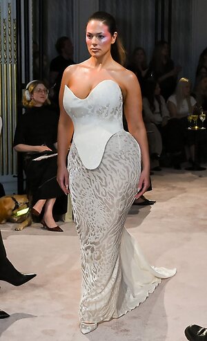Ashley Graham leaked photo #31