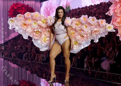 Ashley Graham leaked photo #91