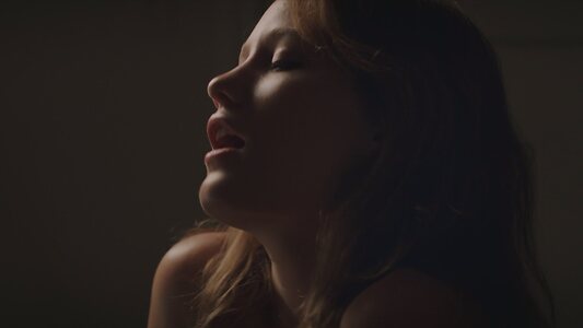 Ashley Hinshaw Nude Leaked Photo #25