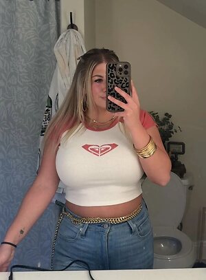 Ashley M Nude Leaked Photo #33