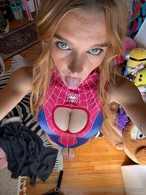 Ashley Matheson leaked photo #8