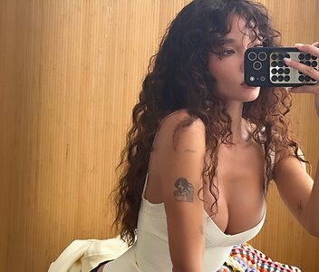 Ashley Moore leaked photo #6