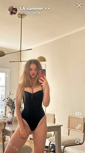Ashley Suarez leaked photo #48