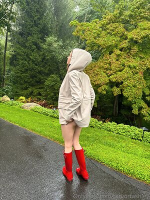 Ashley Tervort leaked photo #433